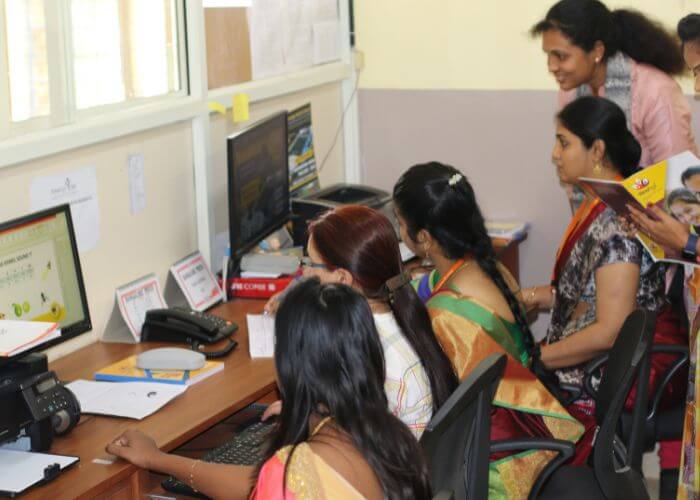 Interactive digital classroom session on Indian culture and history at NewAge World School, among the top ICSE schools in Bangalore.